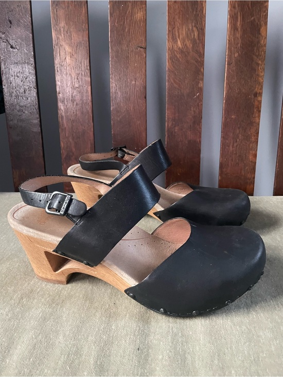 Dansko Shoes - Dansko Black Leather Clogs with Wooden Heel